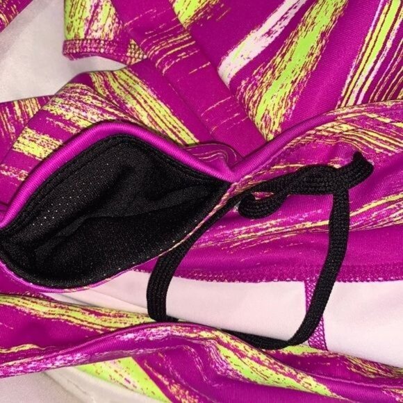 Xersion Womens Fitted Capri Leggings Pink & Yellow Abstract Print Size L - Picture 3 of 11